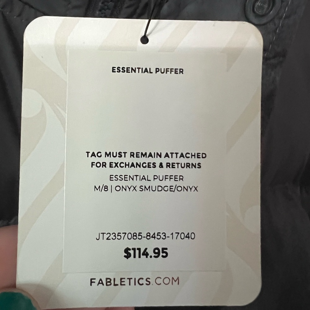 NWT Fabletics Essential Puffer, Medium (8), Onyx Smudge - Picture 6 of 7